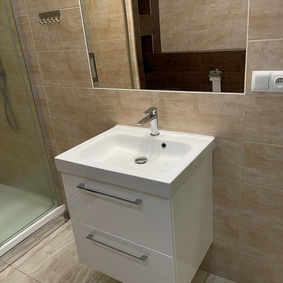 Przestronny Apartament Żagań Bagian luar foto